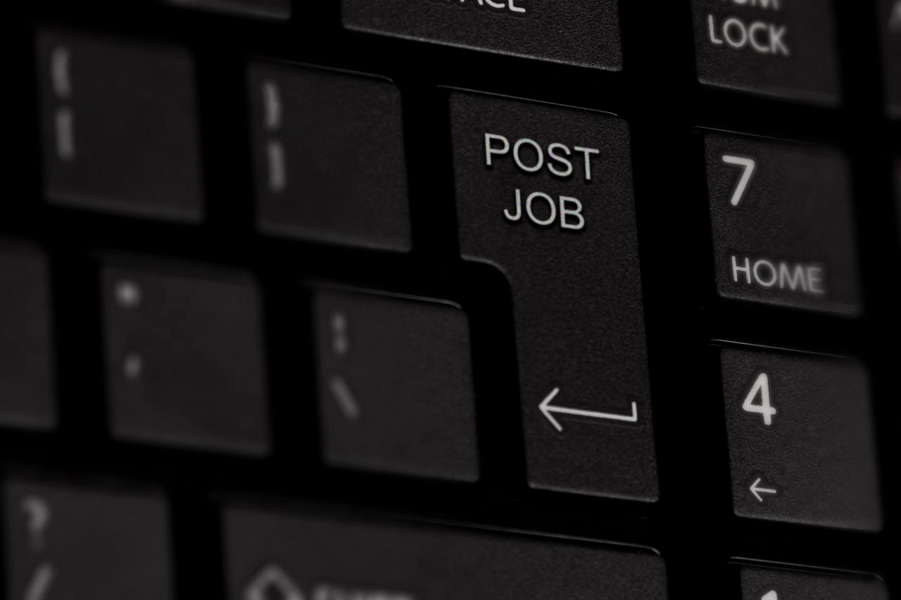 Recruit the Best Students: 10 Tips for a Successful Recruitment Campaign